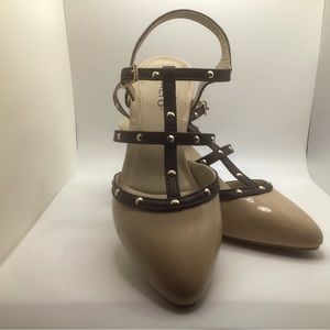 Rialto Women's Mariella Closed Toe Casual Strappy Heel